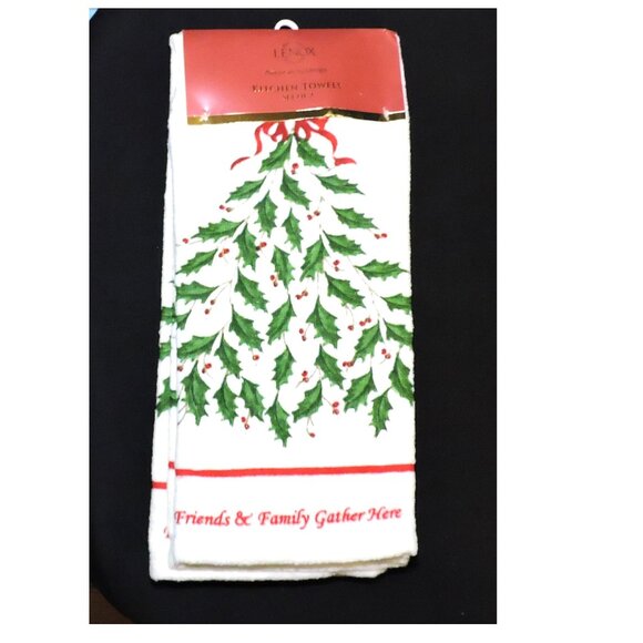 New In Package Lenox Kitchen Towels 2 Pack White Christmas Holly Decor - Picture 1 of 5